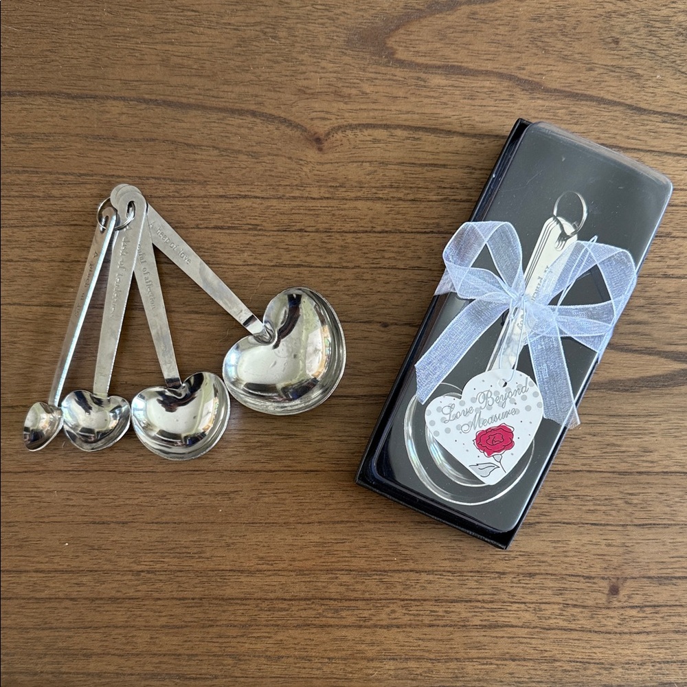 Heart-Shaped Measuring Spoons Set